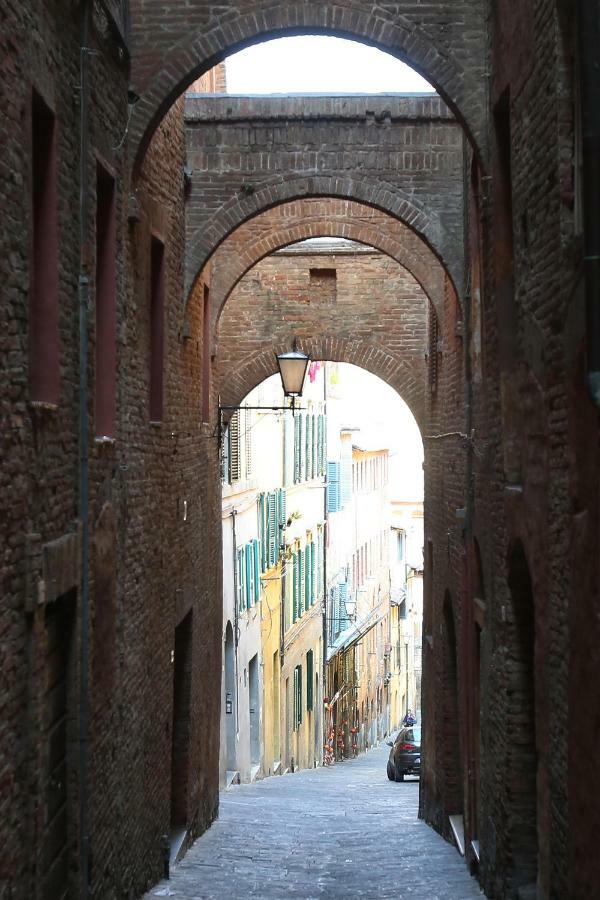 Casa Vezzosa Apartment Siena Exterior photo